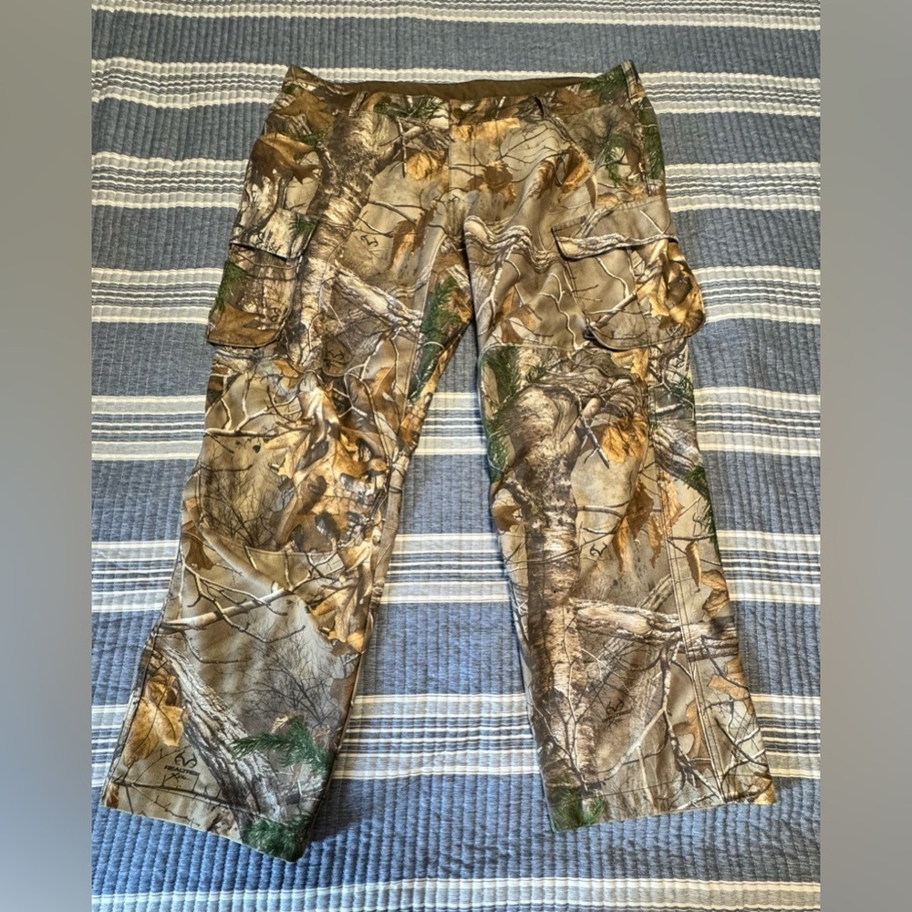 Cabelas Men's Realtree Xtra Cargo Pants